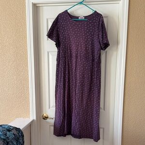 Elegant Purple Midi Dress with Delicate Pattern